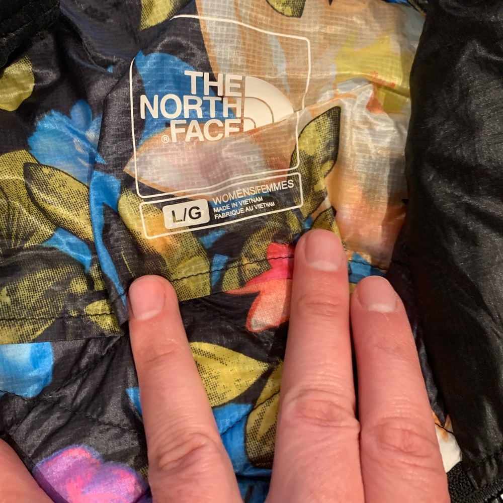 North Face jacket - Picture 2 of 3